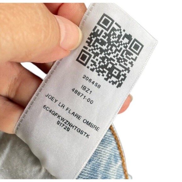 True Religion‎ Women's Joey Low Rise Flare Ombré Zigzag Measures 32” Labeled 29” - Picture 13 of 16